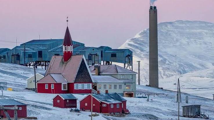 Longeyearbyen, Norwegia - Kota yang Melarang Kematian