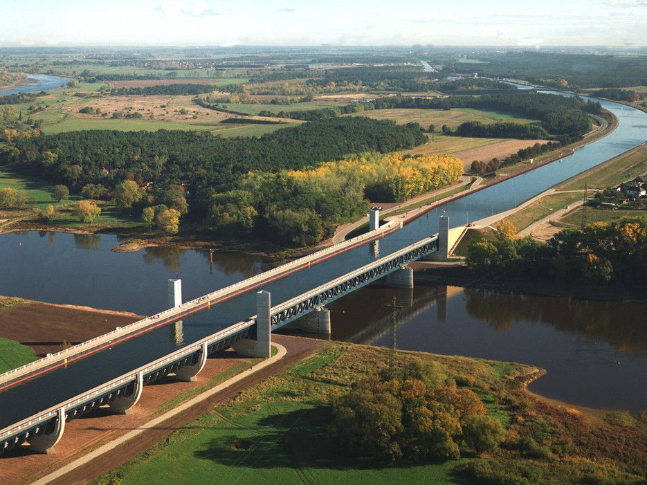 Magdeburg Water Bridge, Jerman